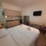 Albania Cozy & Affordable Near Center Apartmán