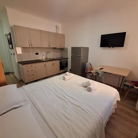 Albania Cozy & Affordable Near Center Apartmán