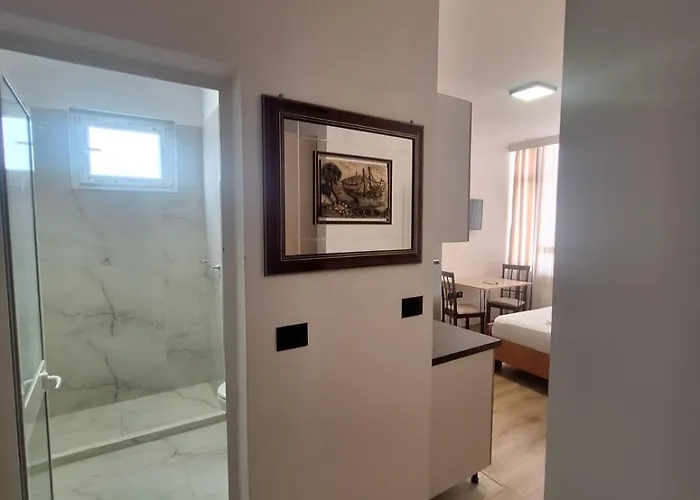 Διαμέρισμα Albania Cozy & Affordable Near Center Τίρανα