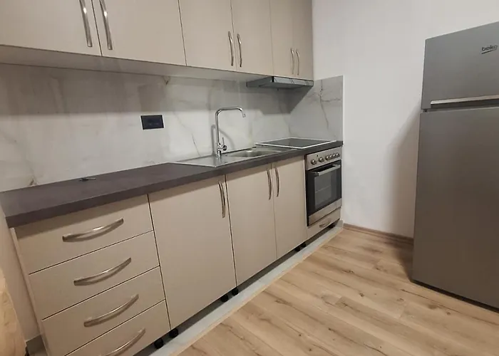 Διαμέρισμα Albania Cozy & Affordable Near Center Τίρανα